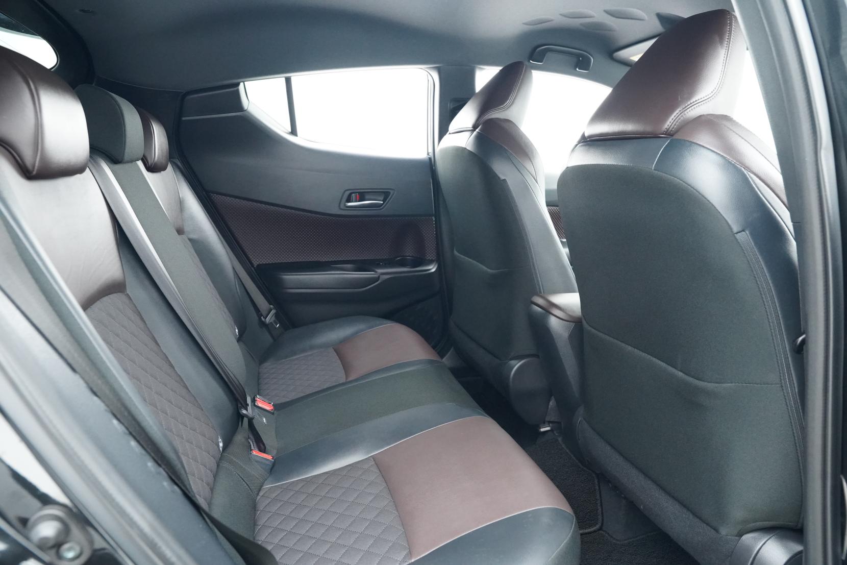 Toyota C-HR 1.8 G Hybrid