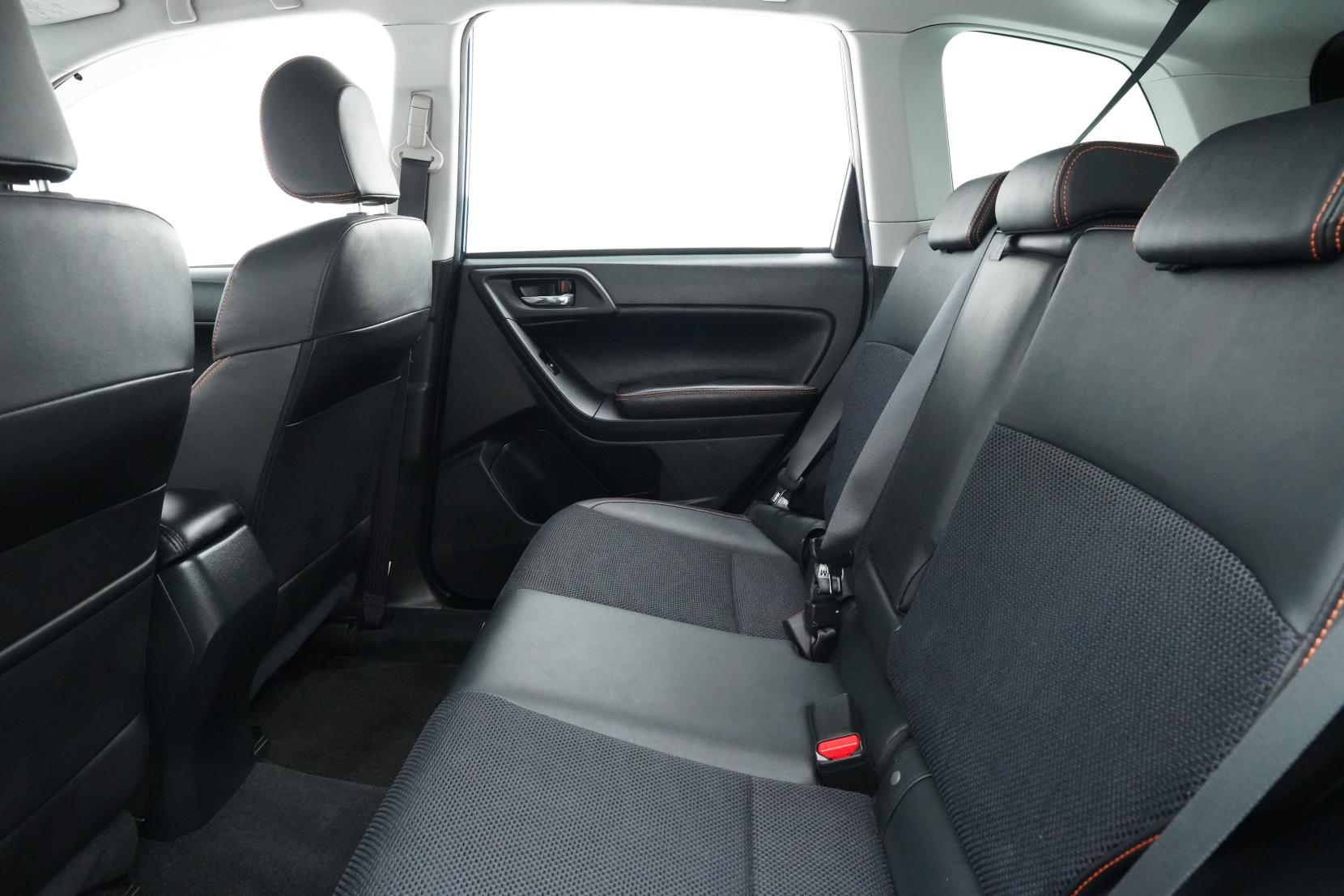 Subaru Forester 2.0 X-BRAKE 4WD