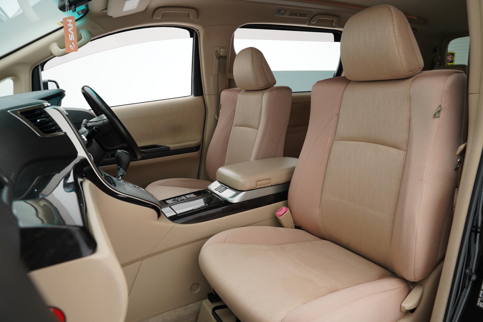 Toyota Vellfire 2.4 HYBRID 4WD X