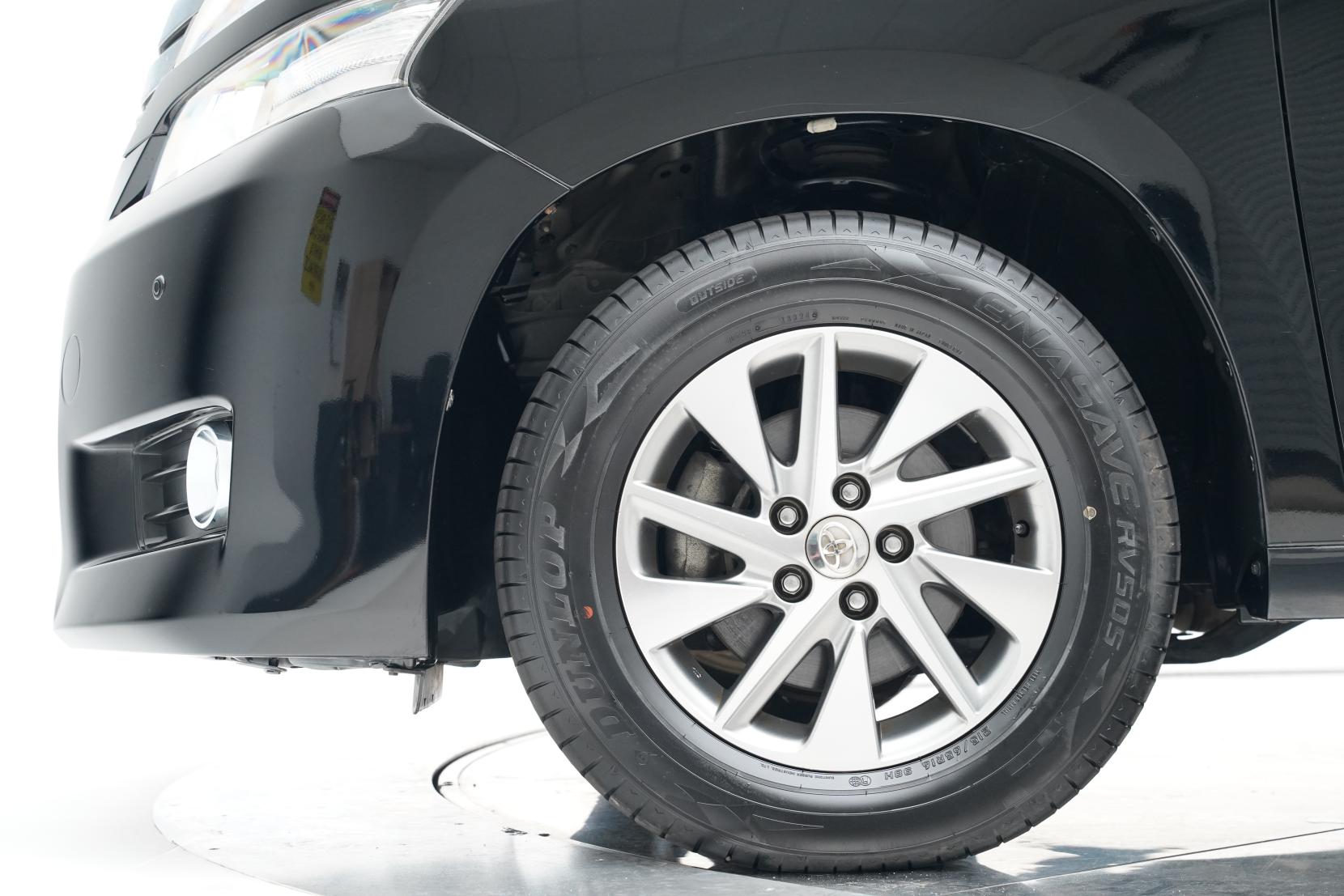 Toyota Vellfire 2.4 HYBRID 4WD X