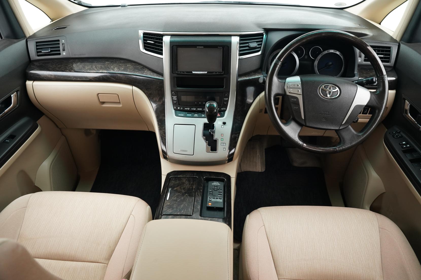 Toyota Vellfire 2.4 HYBRID 4WD X