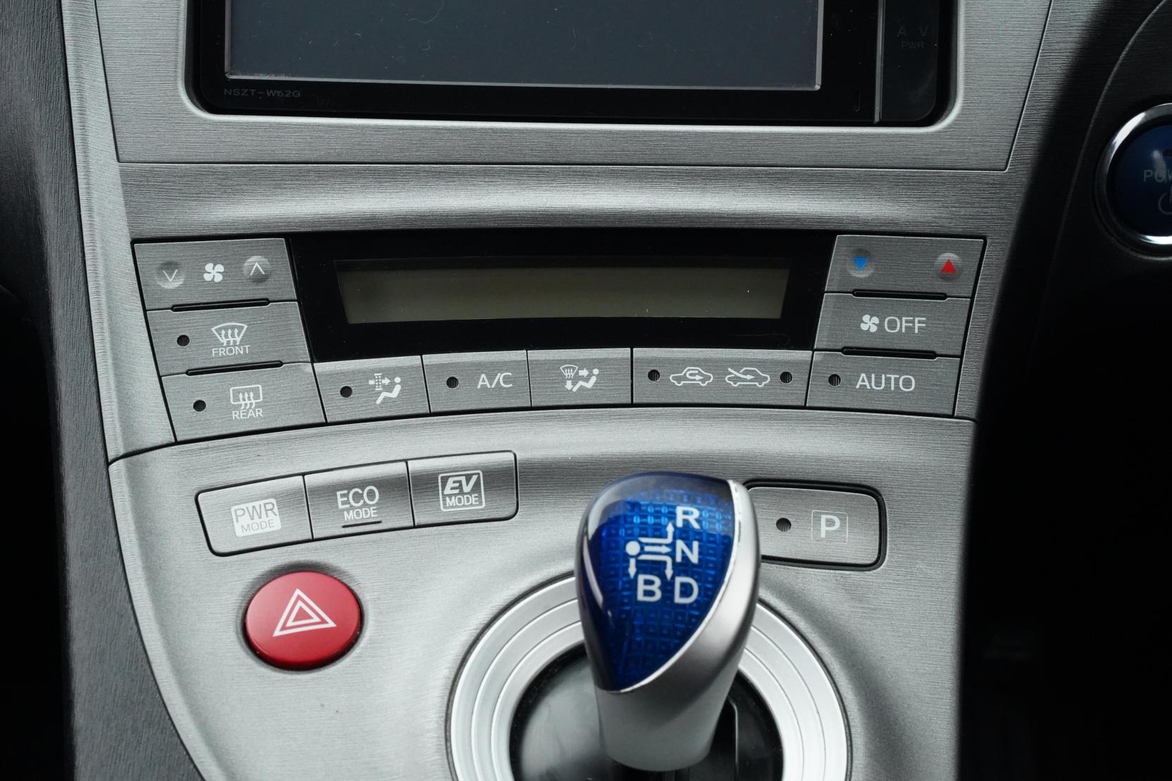 Toyota Prius 1.8 5D S