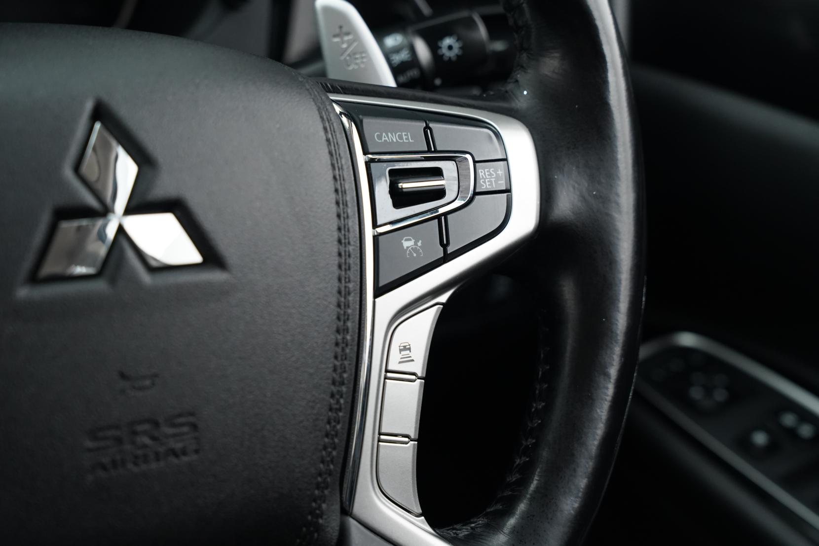 Mitsubishi Outlander 2.0 PHEV 4WD G PREMIUM PACKAGE