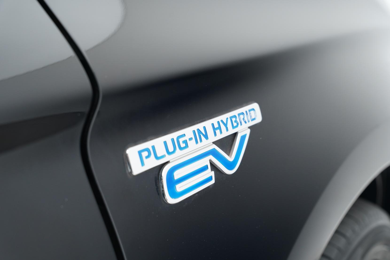 Mitsubishi Outlander 2.0 PHEV 4WD G PREMIUM PACKAGE