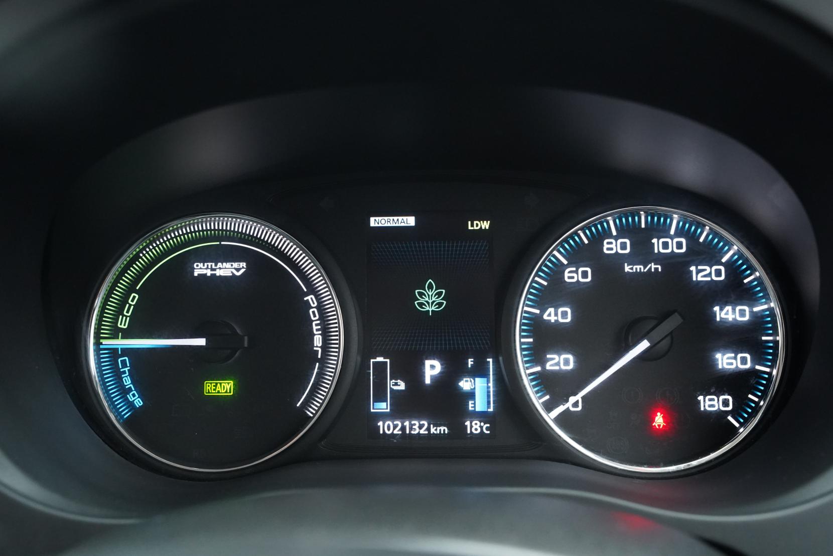 Mitsubishi Outlander 2.0 PHEV 4WD G PREMIUM PACKAGE