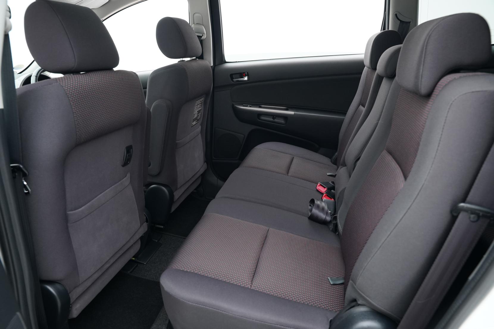 Toyota Wish 2.0 2.0G