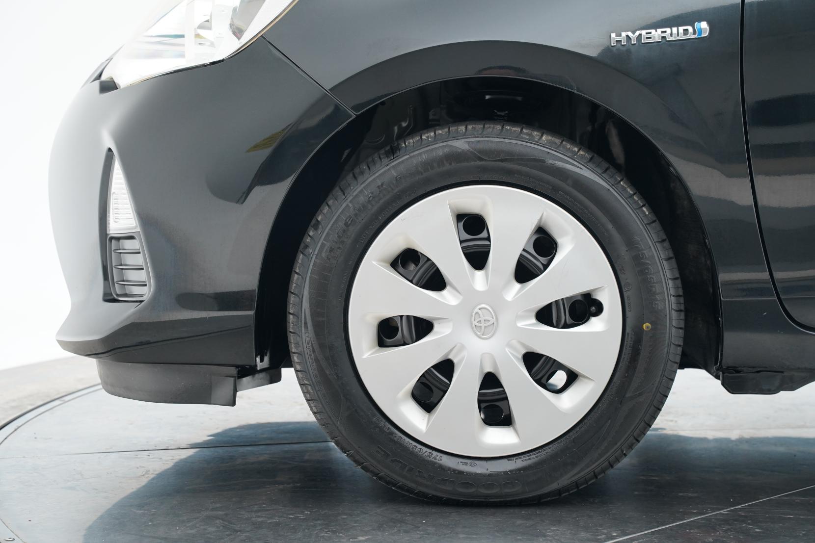 Toyota Aqua 1.5 S Push Start