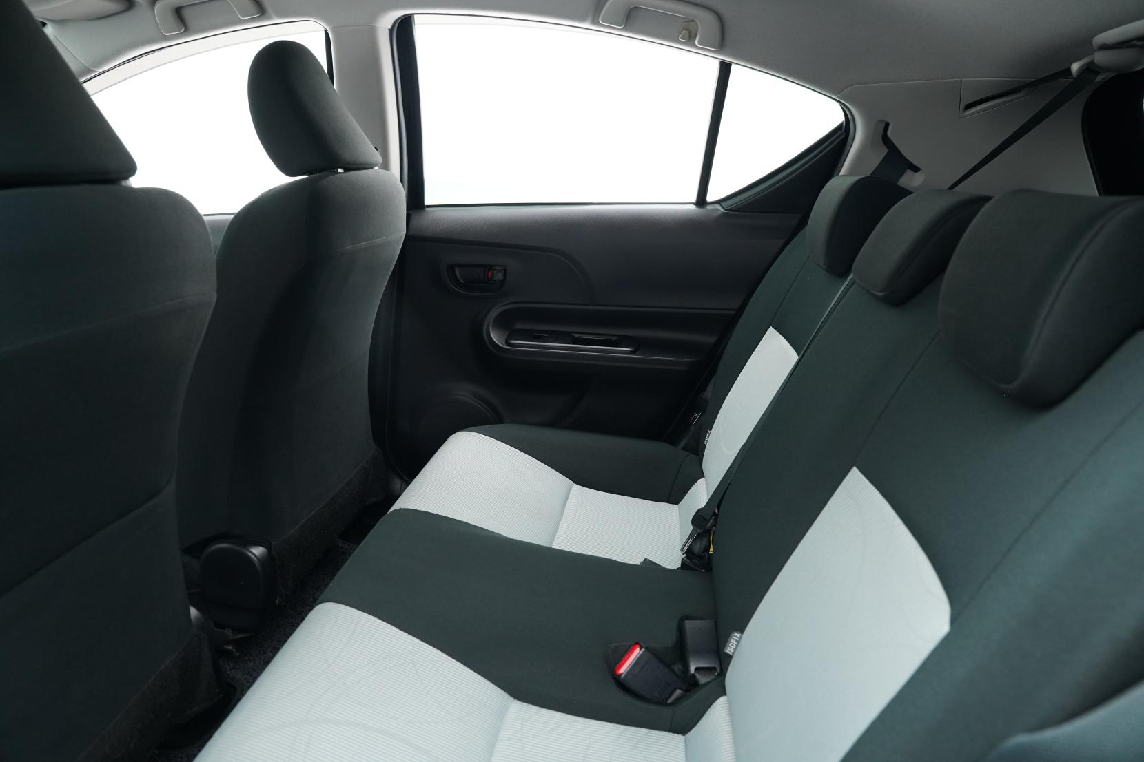 Toyota Aqua 1.5 S Push Start