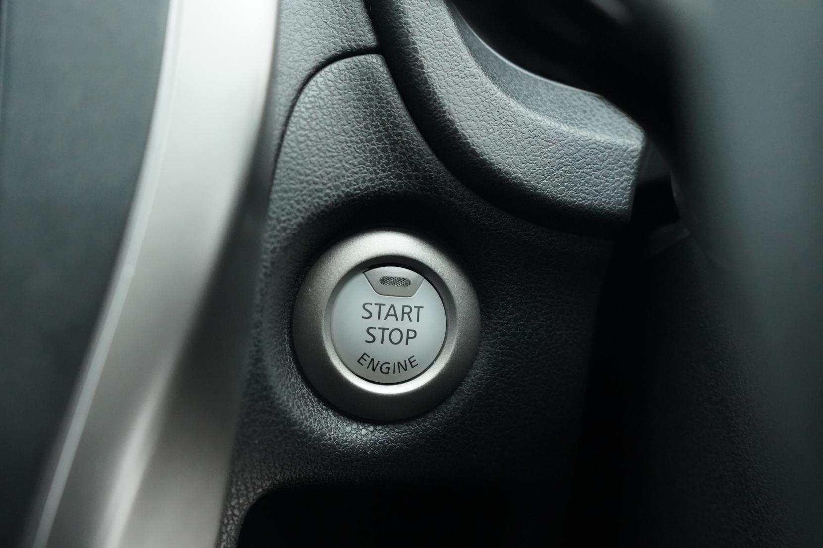 Nissan Note (2004–present) 1.2 X