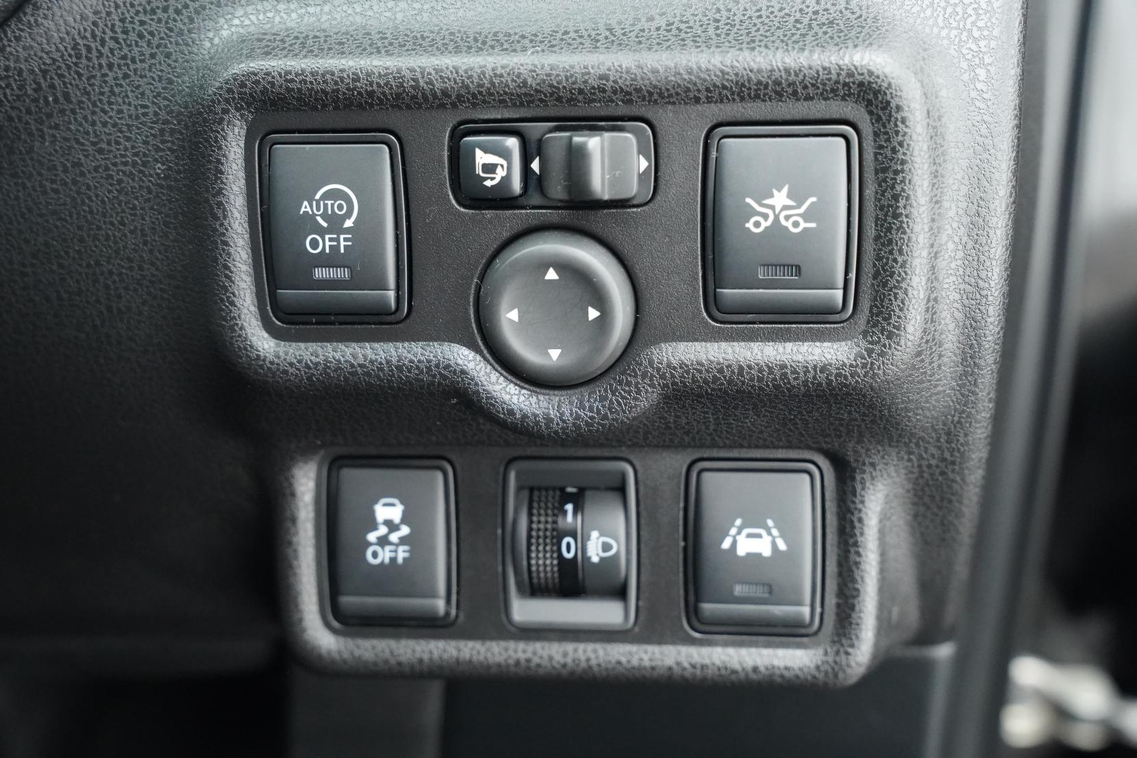 Nissan Note (2004–present) 1.2 X
