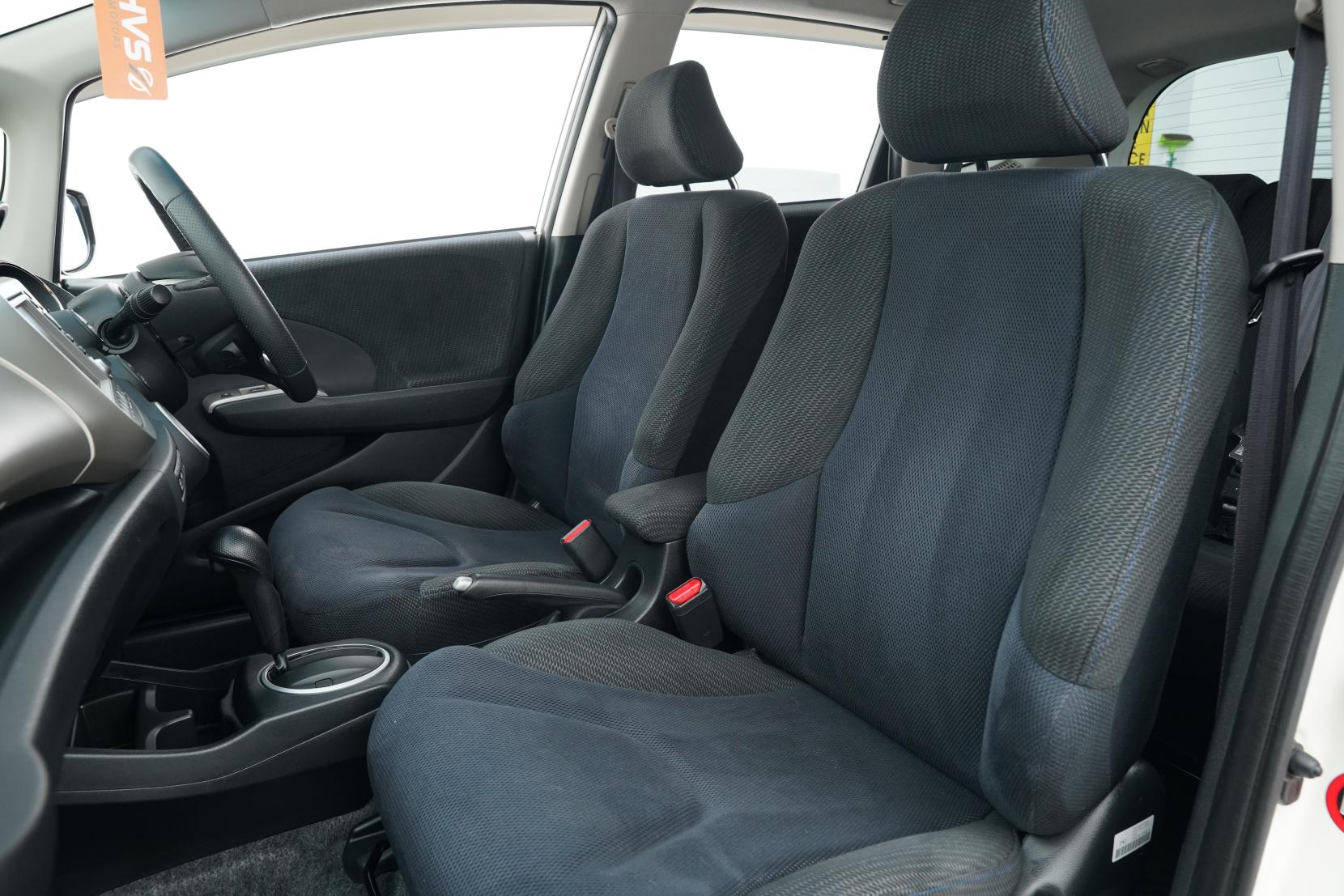 Honda Fit ARIA 1.3L Hybrid Alloys