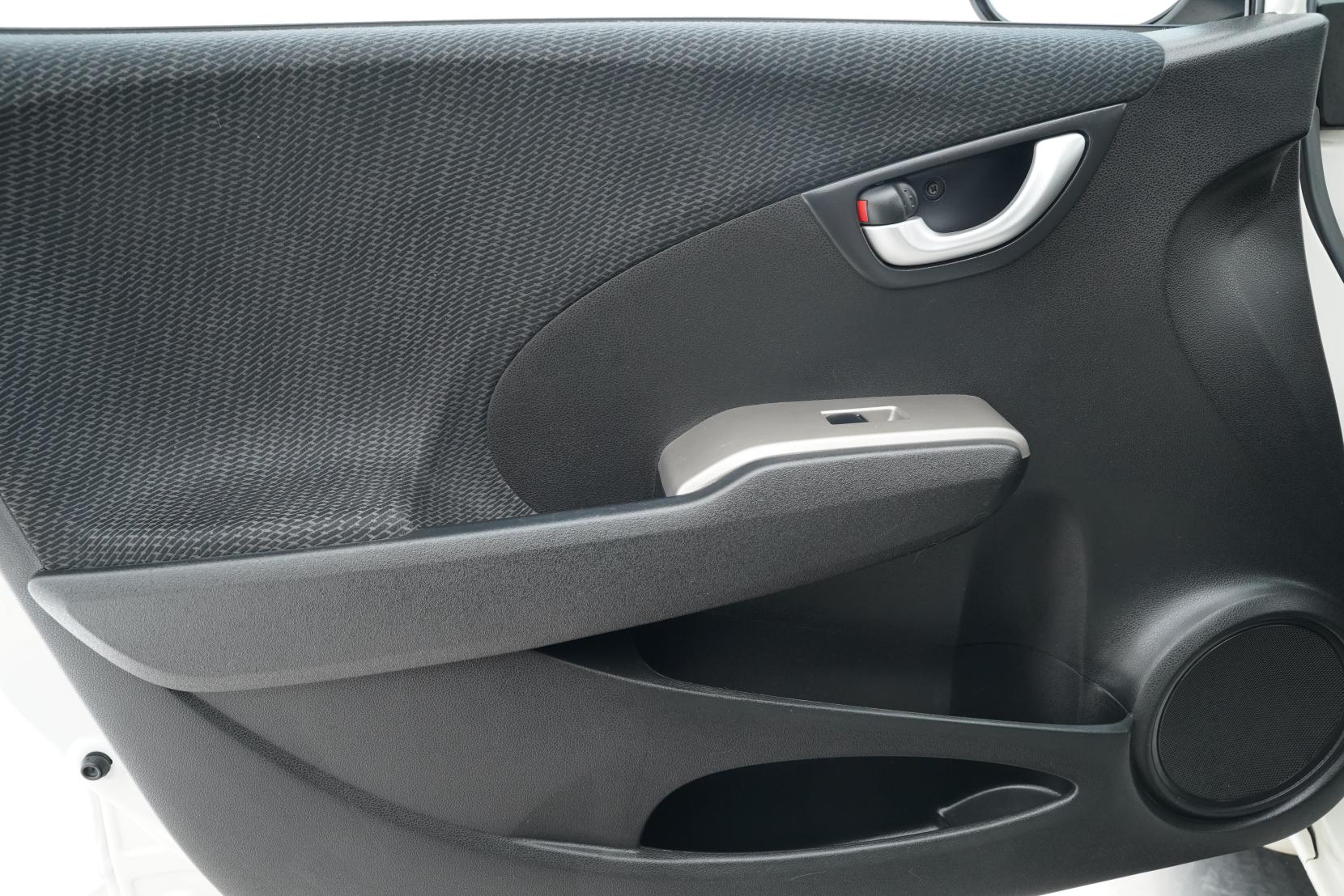 Honda Fit ARIA 1.3L Hybrid Alloys