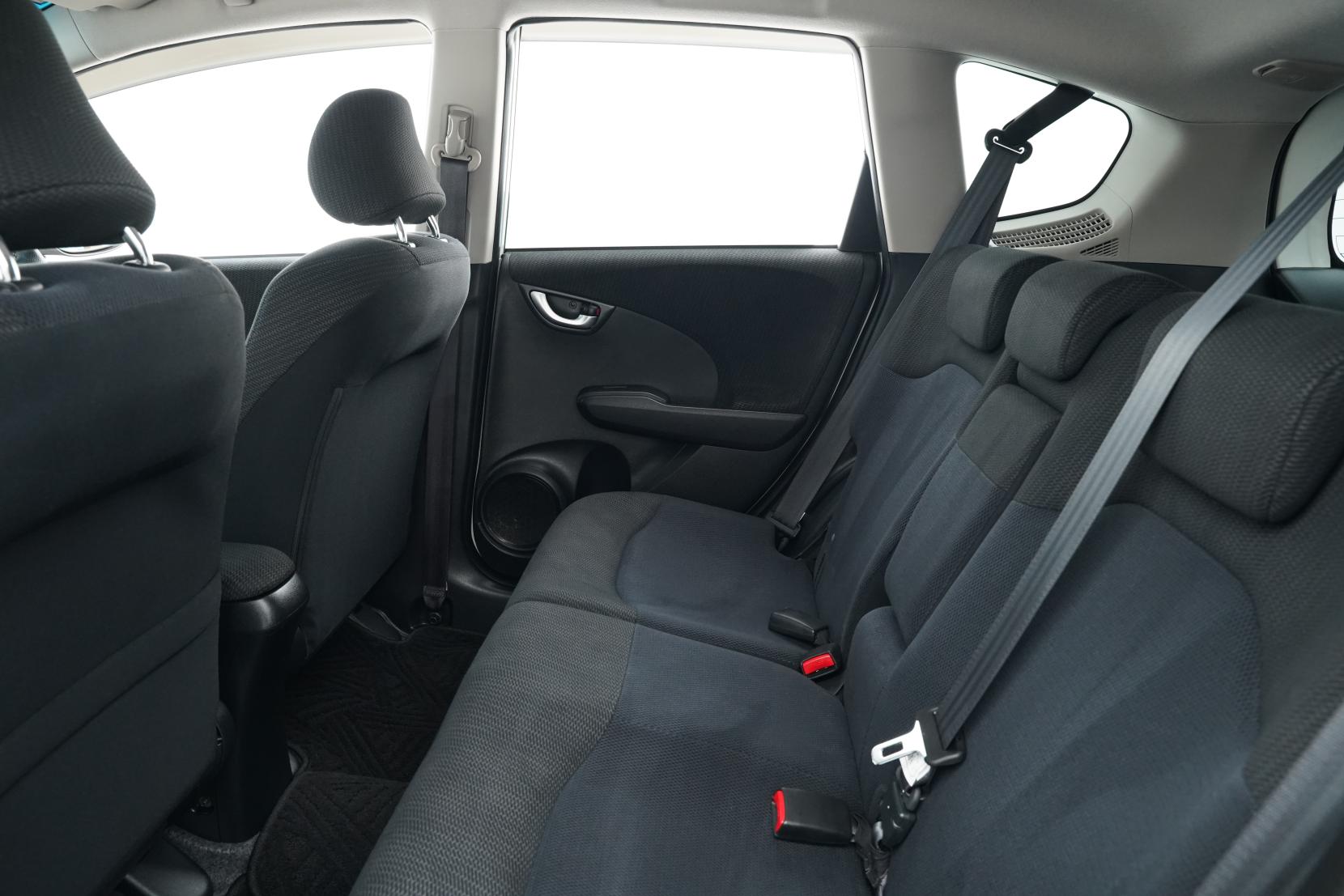 Honda Fit ARIA 1.3L Hybrid Alloys
