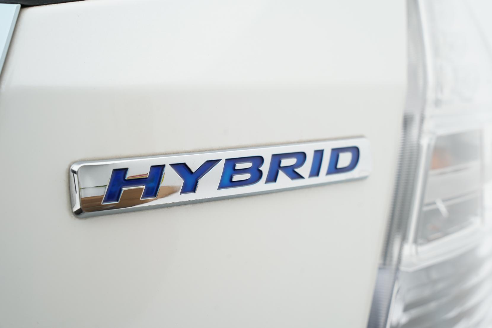 Honda Fit ARIA 1.3L Hybrid Alloys