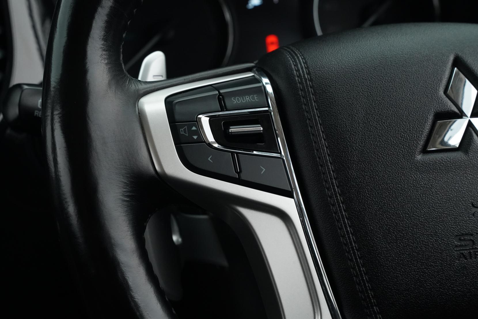 Mitsubishi Outlander 2.4 PHEV 4WD G SAFETY PACKAGE