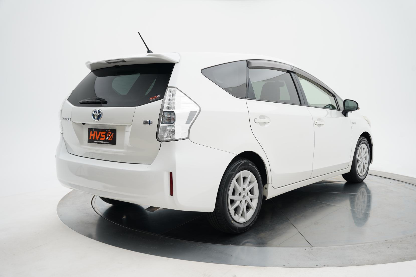 Toyota Prius Alpha G 7 Seater