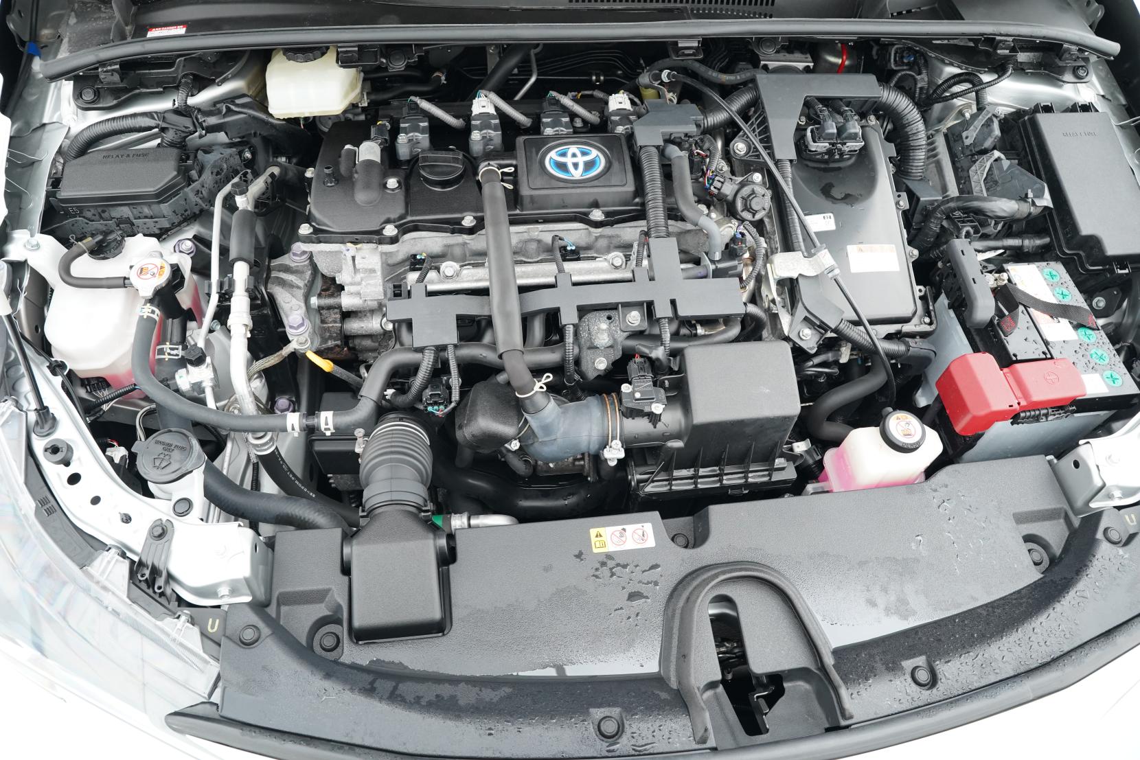 Toyota Corolla 1.8 WAGON HYBRID G-X 4WD