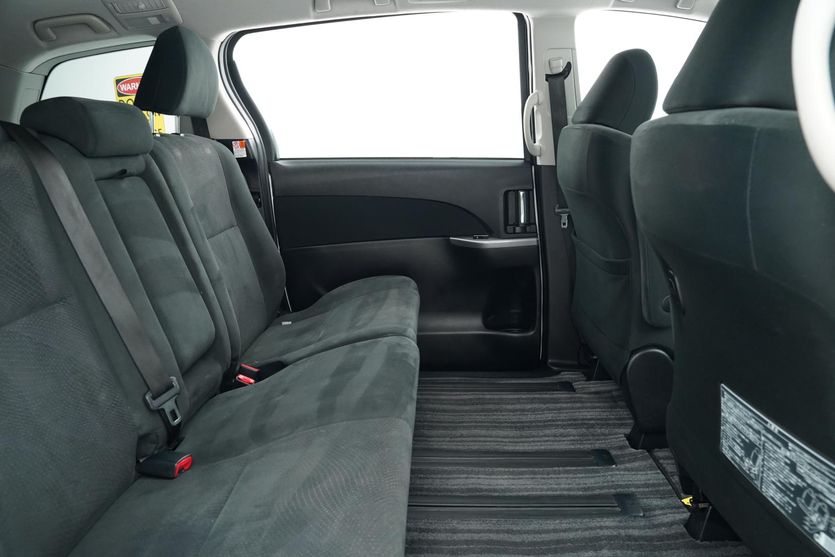 Toyota Estima 2.4 Aeras 8 Seater