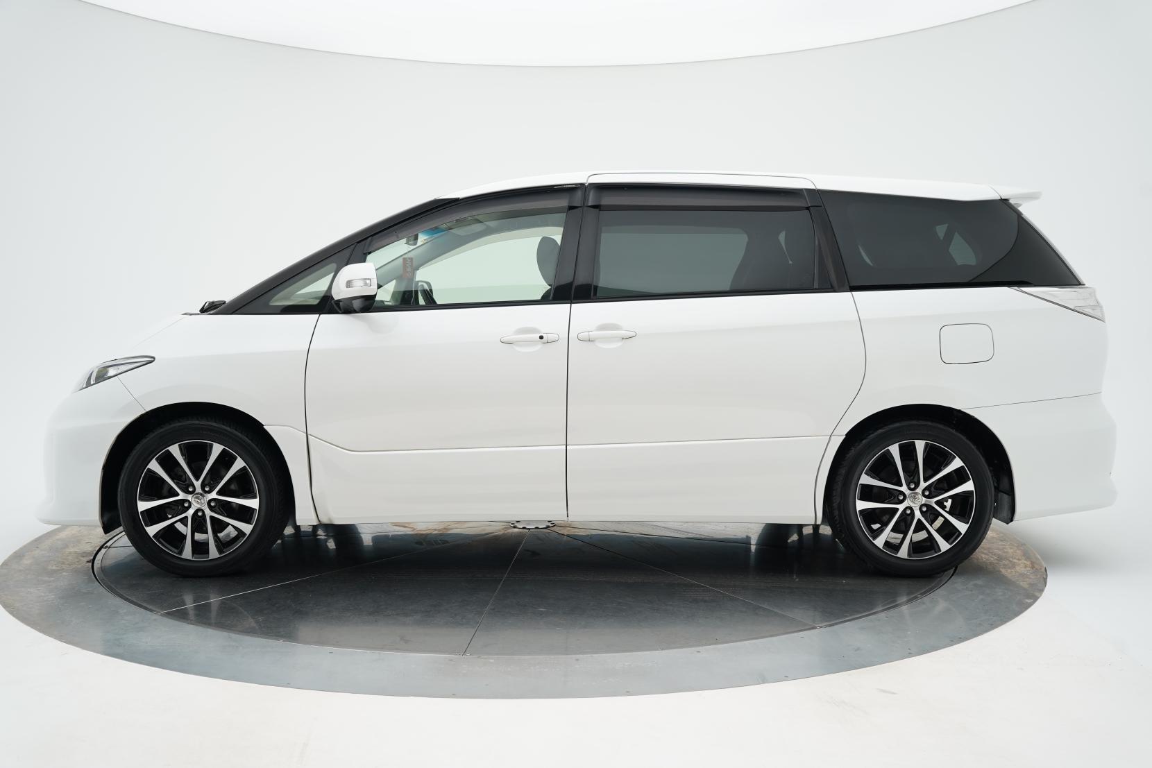 Toyota Estima 2.4 Aeras 8 Seater