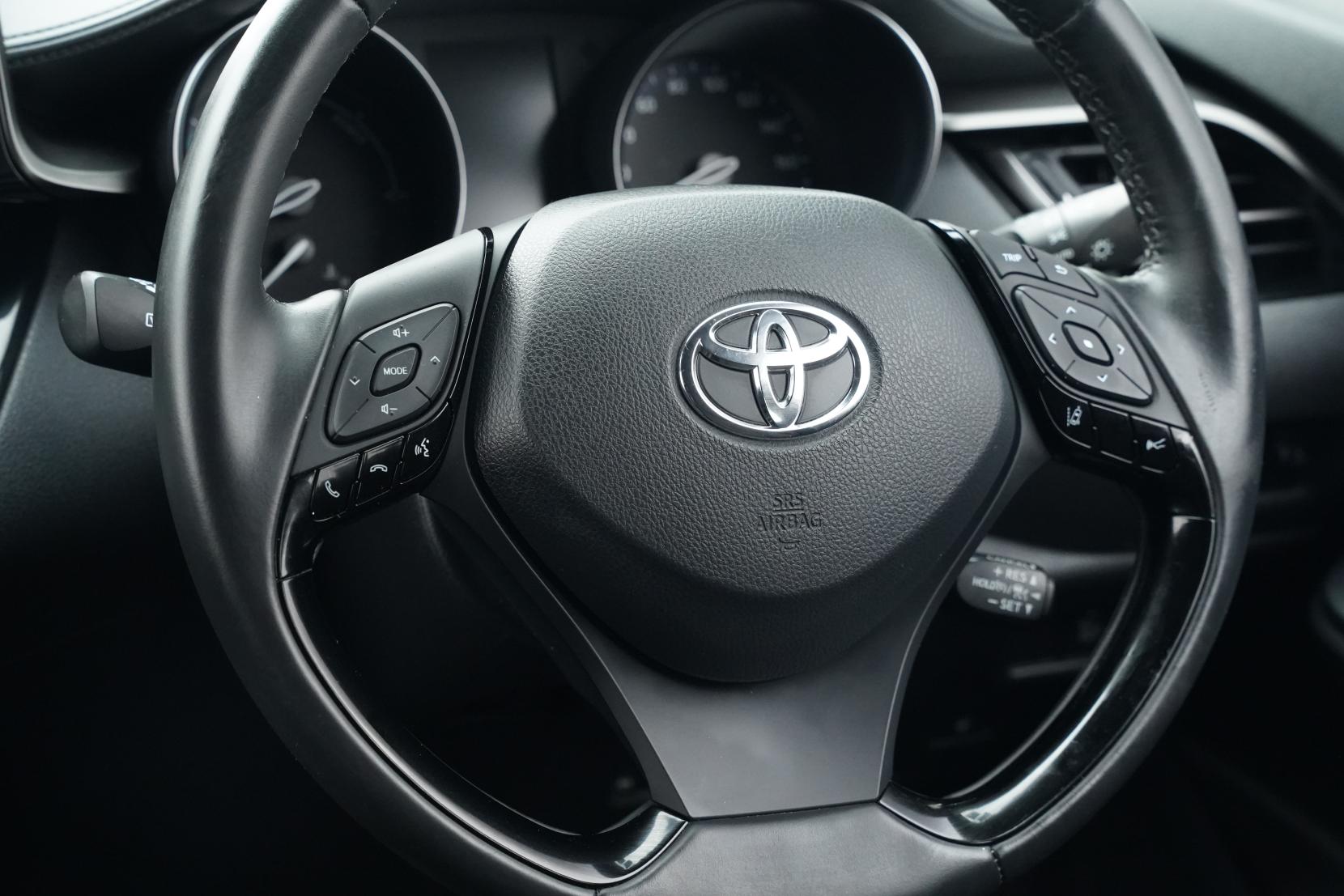 Toyota C-HR Hybrid S