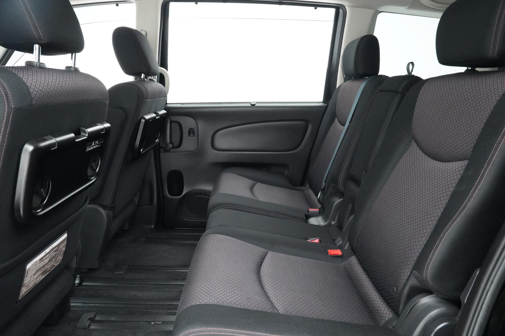 Nissan Serena 2.0 S-HYBRID