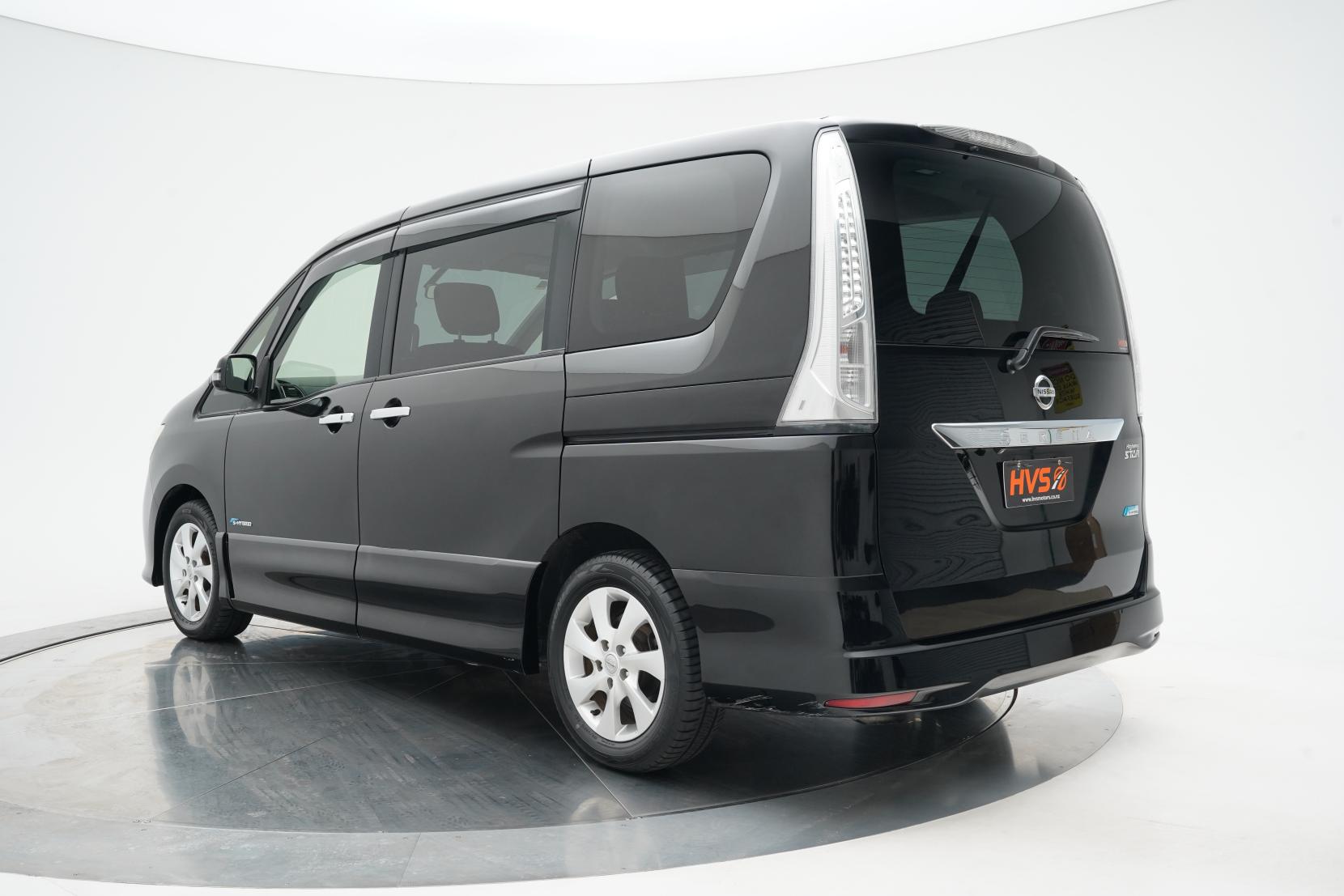 Nissan Serena 2.0 S-HYBRID