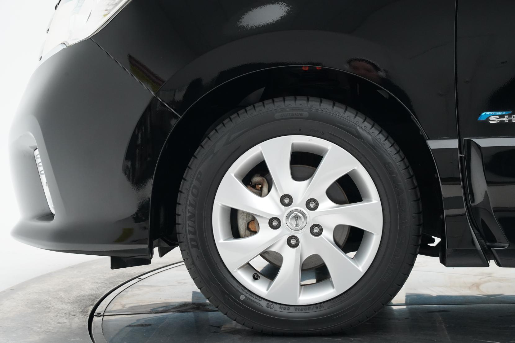 Nissan Serena 2.0 S-HYBRID