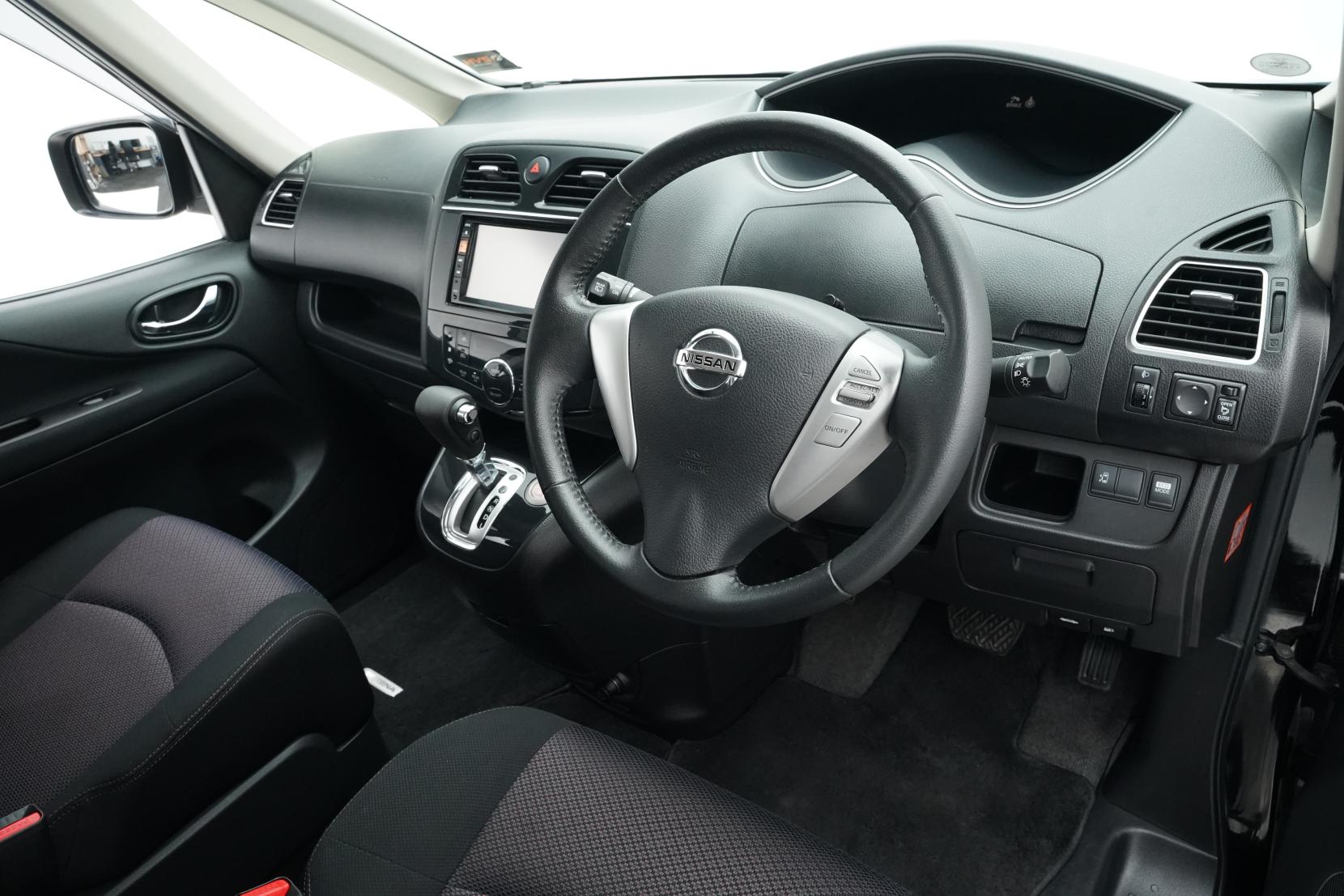 Nissan Serena 2.0 S-HYBRID