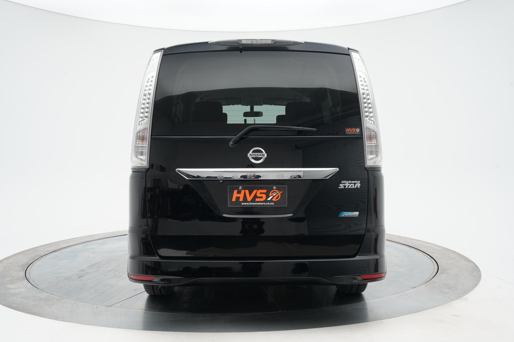 Nissan Serena 2.0 S-HYBRID