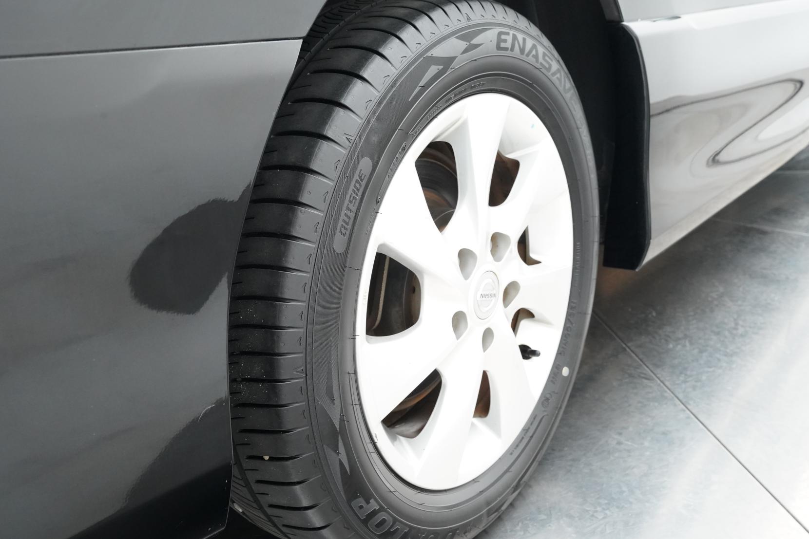 Nissan Serena 2.0 S-HYBRID