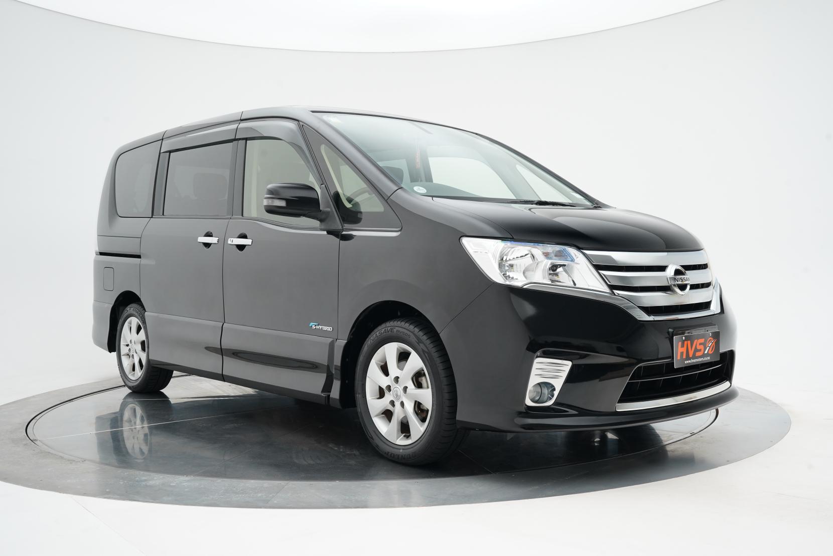 Nissan Serena 2.0 S-HYBRID