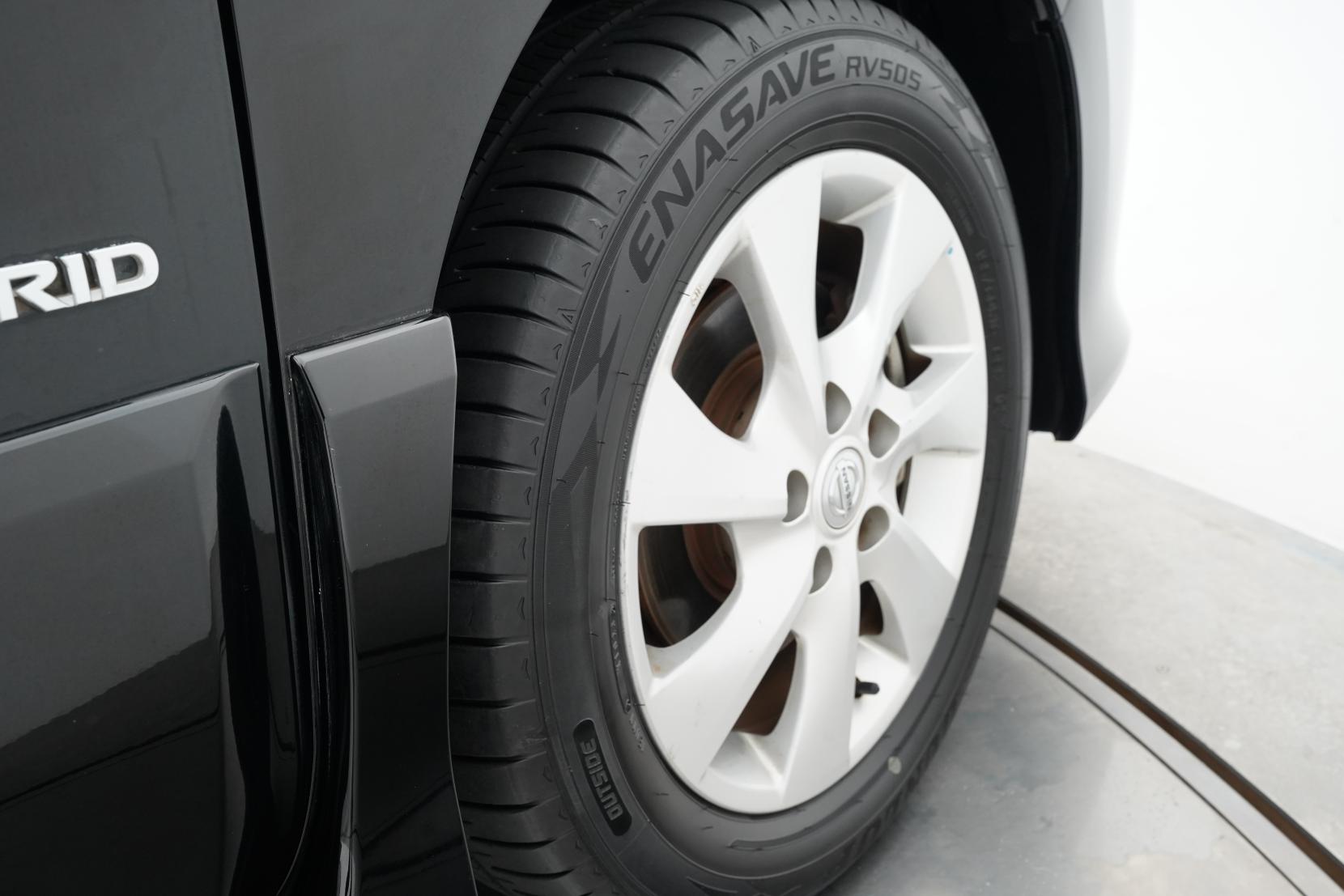 Nissan Serena 2.0 S-HYBRID