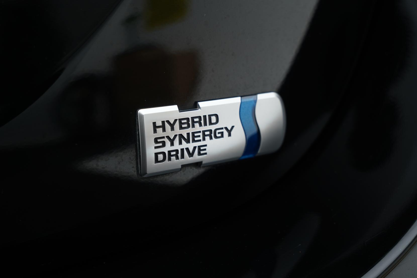 Toyota Yaris Hybrid X