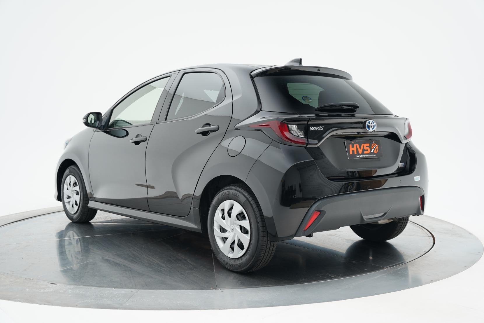 Toyota Yaris Hybrid X