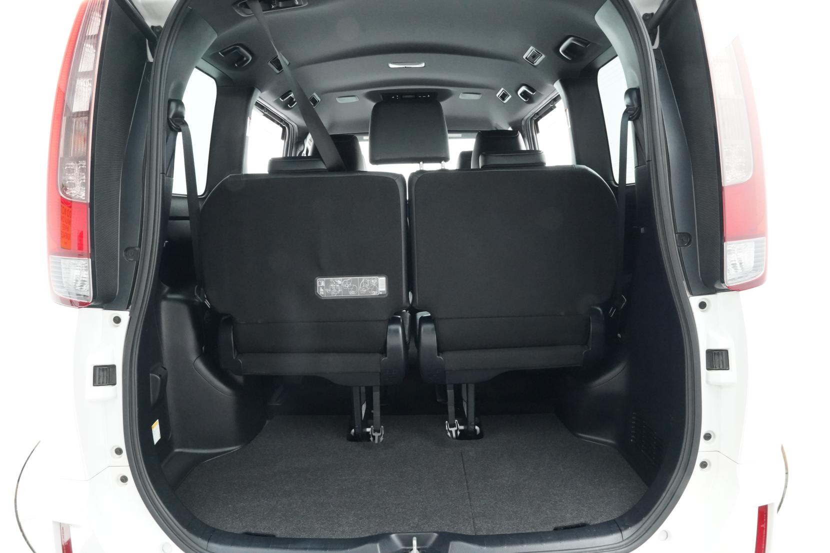 Toyota Esquire 1.8 HYBRID HYBRID GI