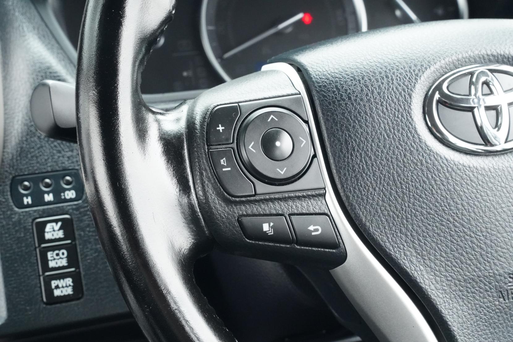 Toyota Esquire 1.8 HYBRID HYBRID GI