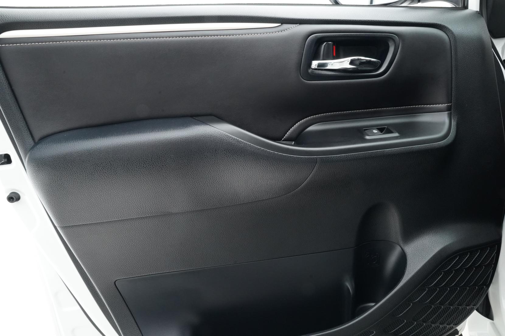 Toyota Esquire 1.8 HYBRID HYBRID GI