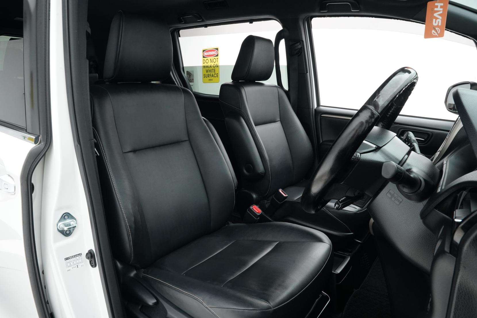 Toyota Esquire 1.8 HYBRID HYBRID GI