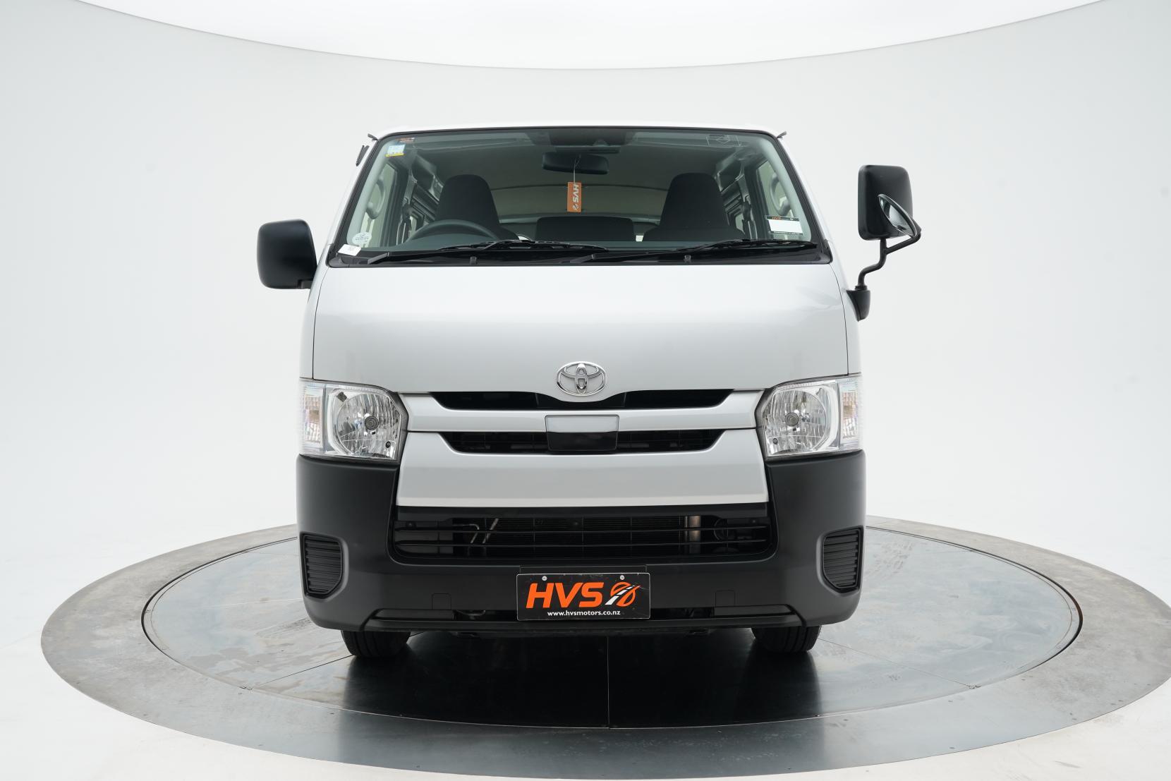 Toyota Hiace 2.8 Diesel 4WD 5 Door