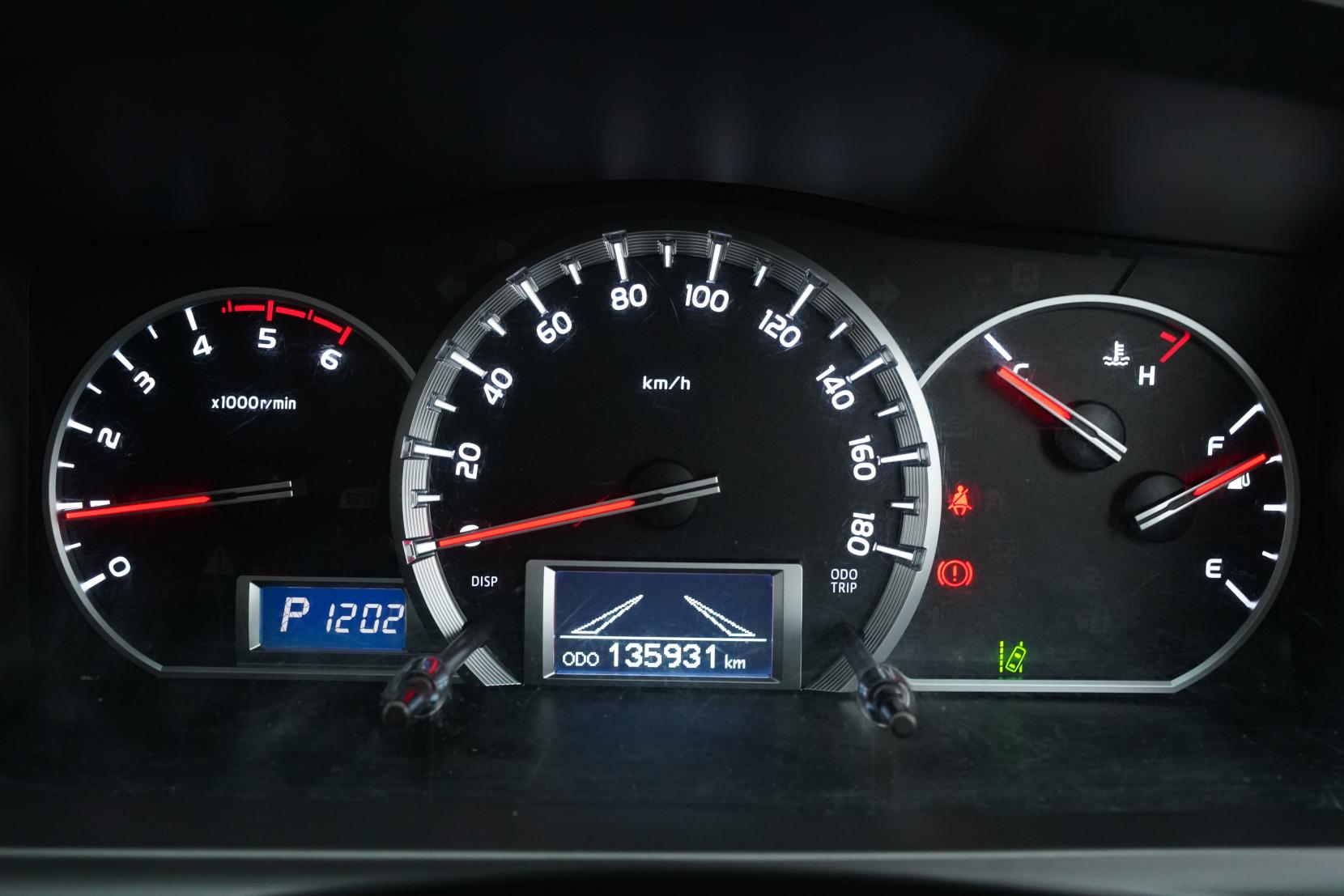 Toyota Hiace 2.8 Diesel 4WD 5 Door