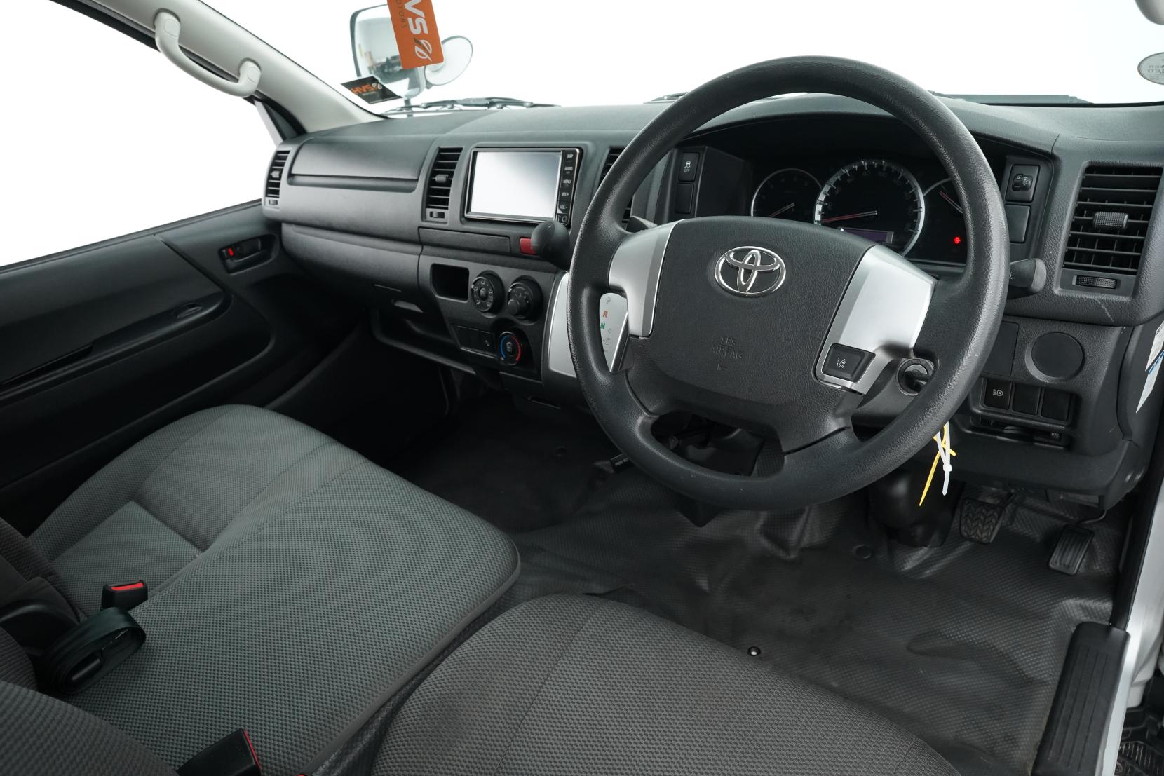 Toyota Hiace 2.8 Diesel 4WD 5 Door