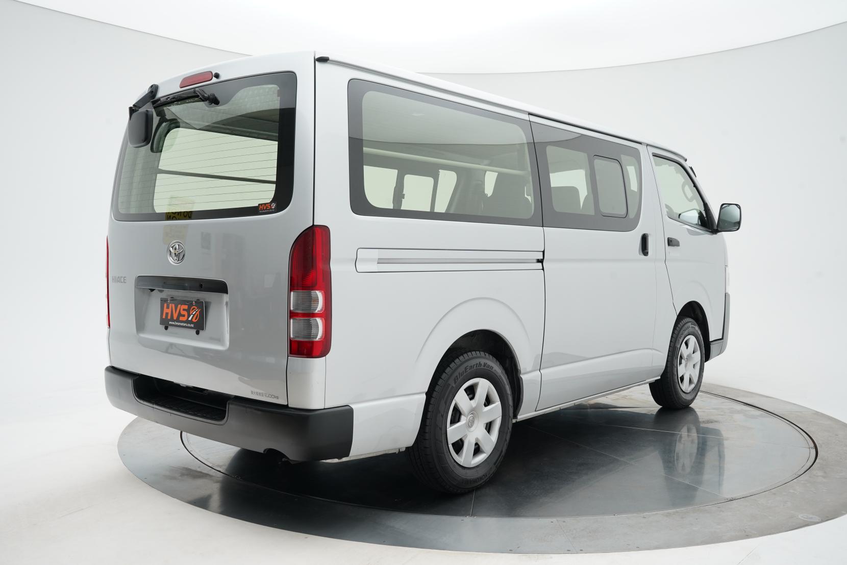 Toyota Hiace 2.8 Diesel 4WD 5 Door