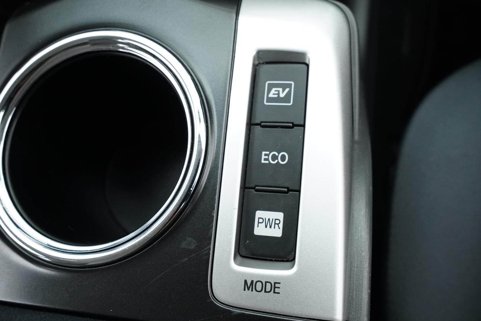 Toyota Prius 1.8 Alpha S 5 Seater