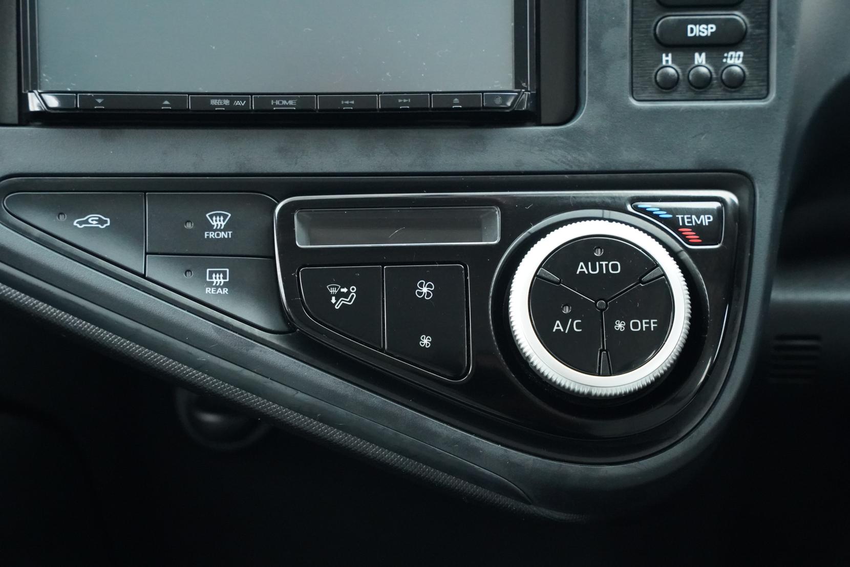 Toyota Aqua Hybrid L