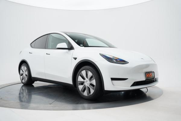 Tesla Model Y REAR WHEEL DRIVE 60K