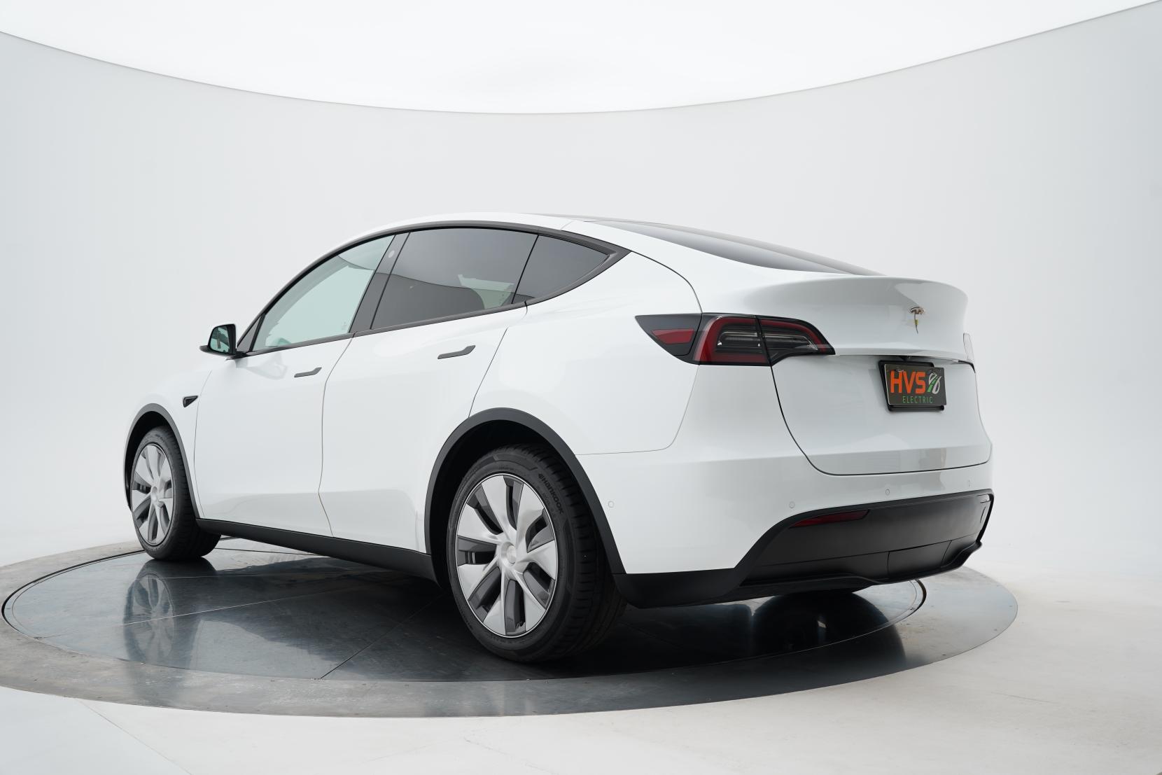 Tesla Model Y REAR WHEEL DRIVE 60K