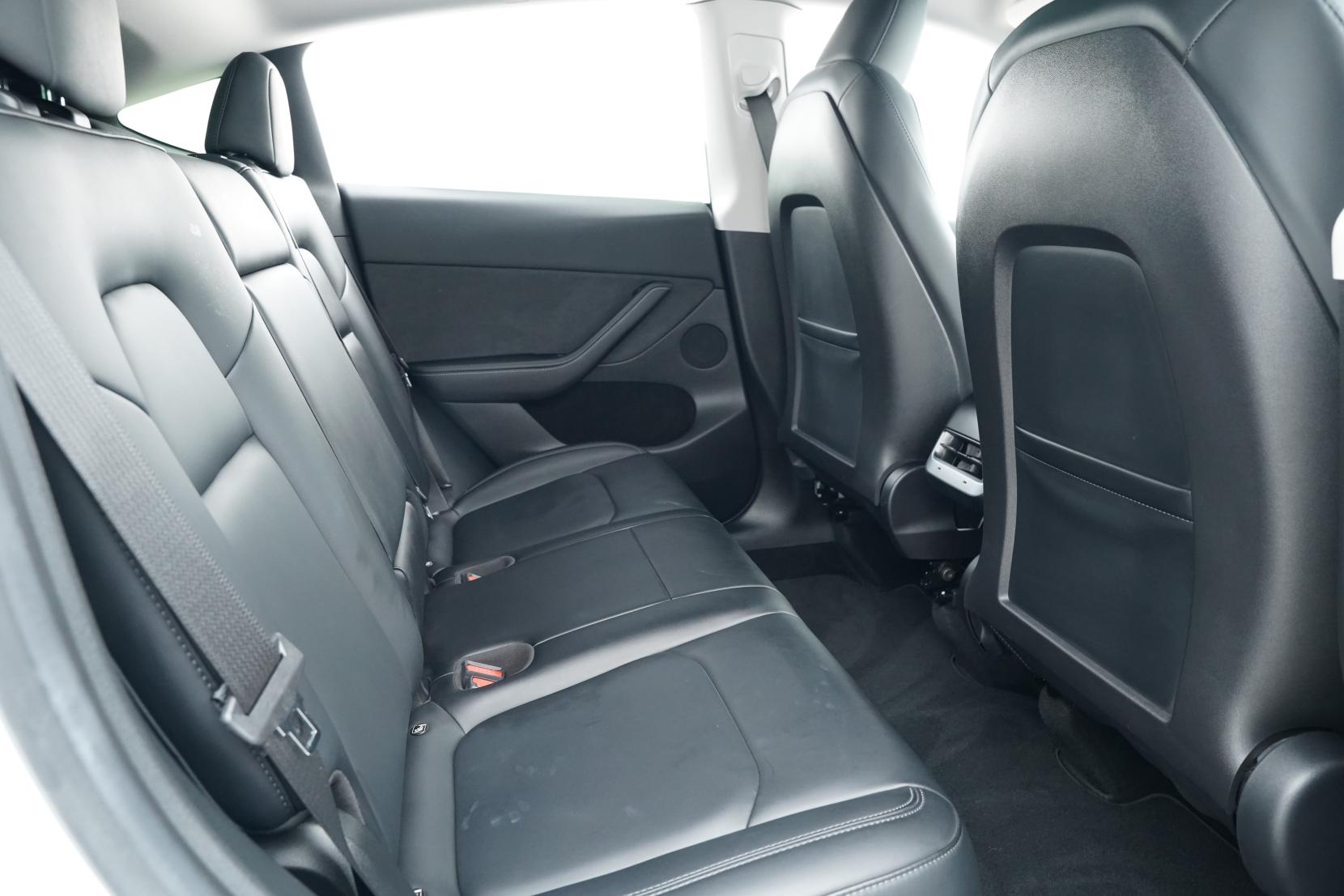 Tesla Model Y REAR WHEEL DRIVE 60K