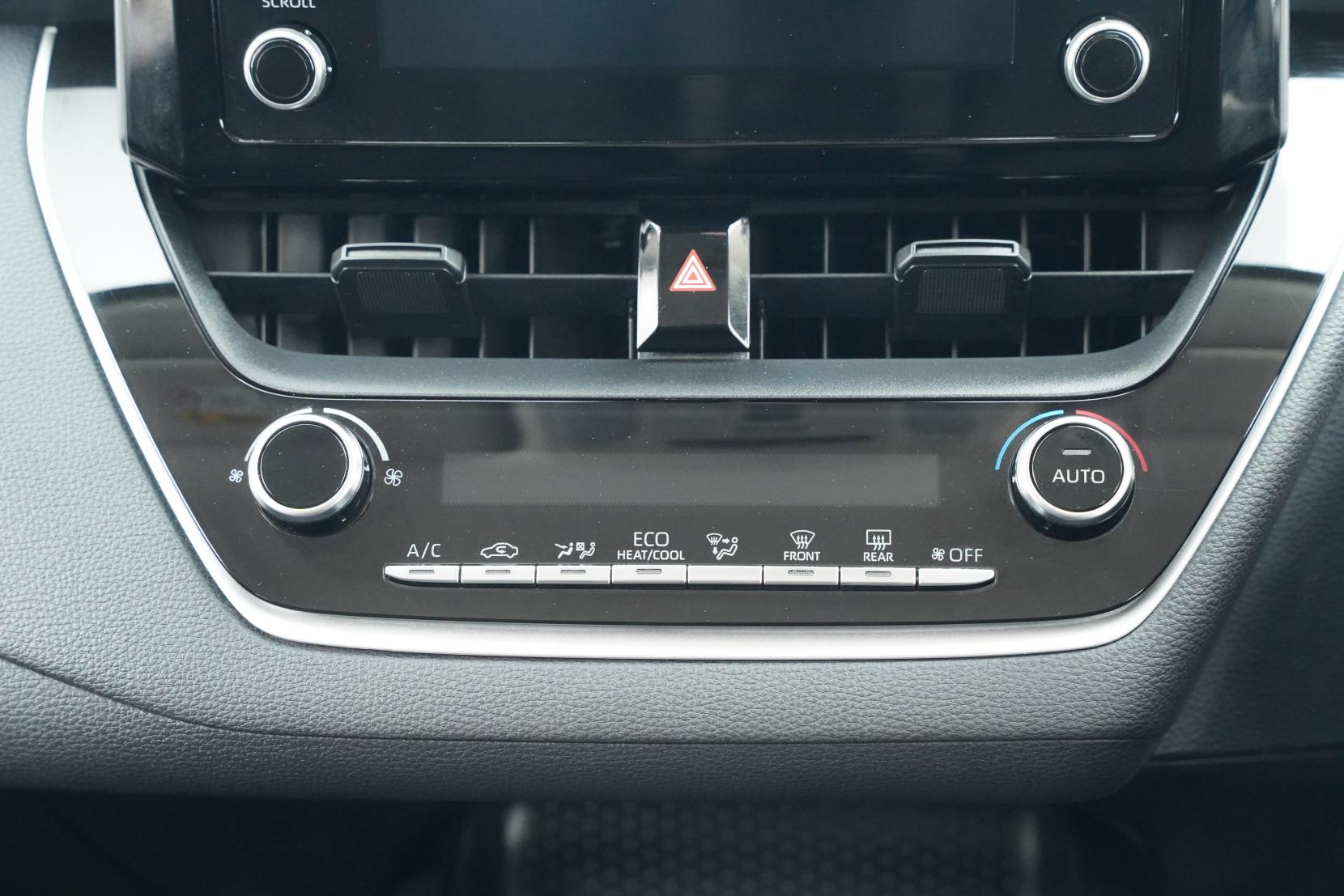 Toyota Corolla 1.8 HYBRID G-X
