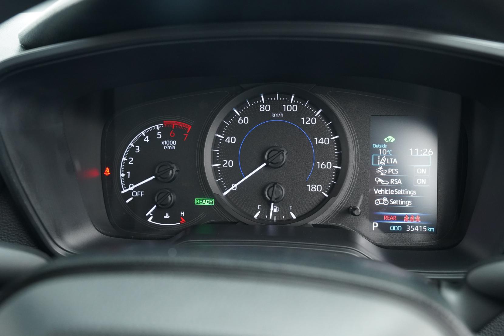 Toyota Corolla 1.8 HYBRID G-X