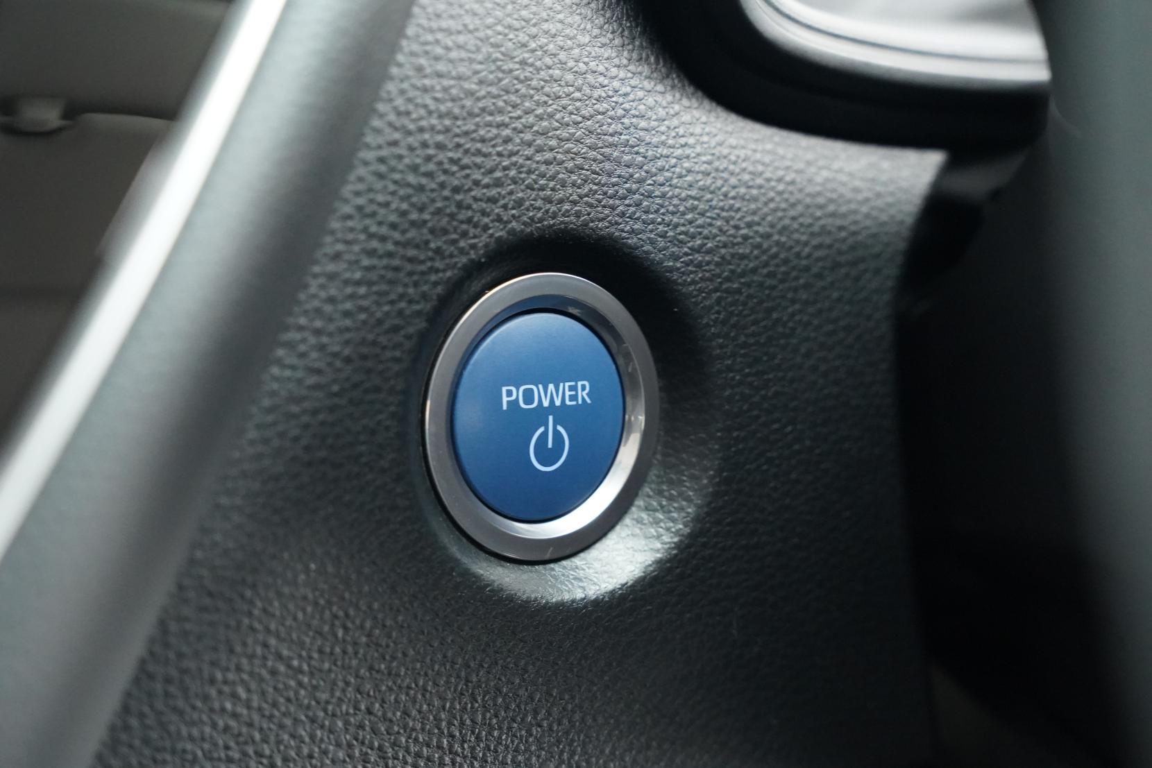 Toyota Corolla 1.8 HYBRID G-X